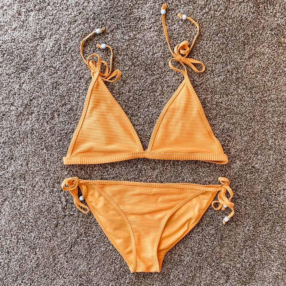 side tie triangle bikini set